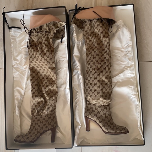 Brand new authentic GUCCI over the knee Puffer Boots monogram beige Ebony boots - Picture 9 of 9